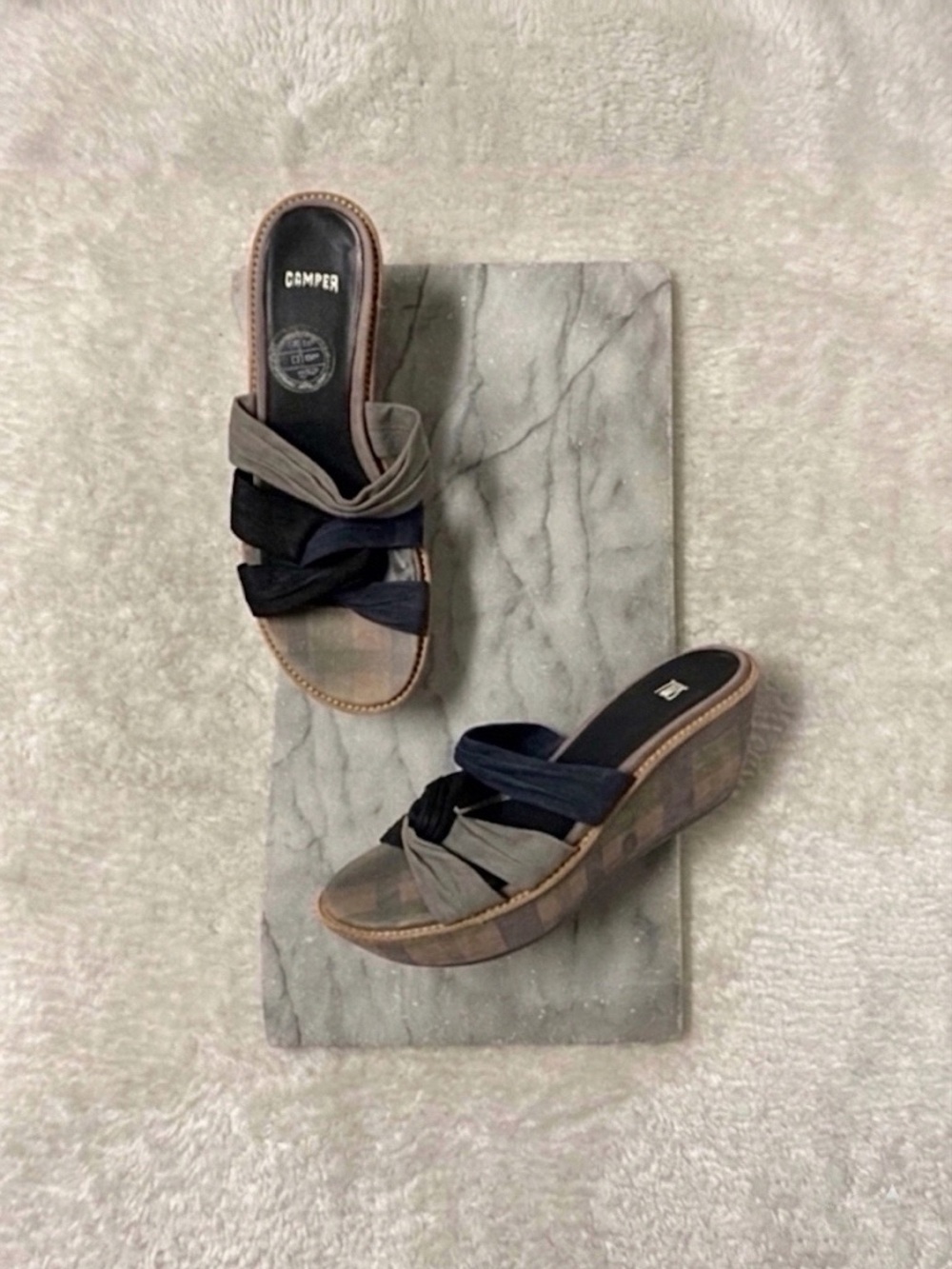 Camper Slip On Wedge Sandals Size 6 Suede Criss Cross Straps Abstract